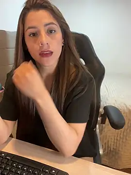 vivian segreti online show from June 2026 12:26:01 AM