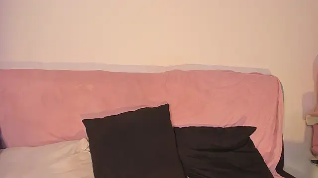 EmilyCutte online show from August 2026 03:22:02 PM