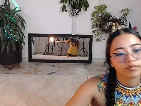 Snapshot of Agatha_curly chatting on July 2026 11:04:02 PM Agatha curly online show from July 2026 11:04:02 PM