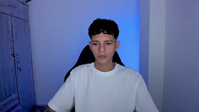 tylerrnova online show from June 2026 03:22:01 AM