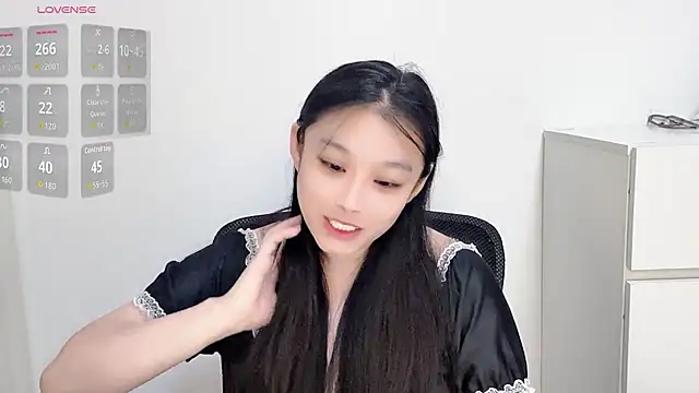 qiuqiu-123 online show from July 2026 01:45:02 PM