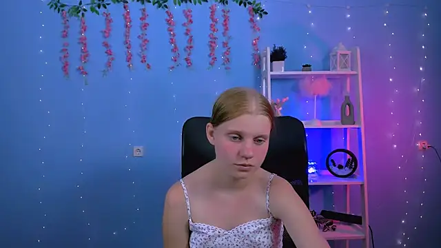 Snapshot of bella_sky11 chatting on August 2026 11:08:01 PM bella sky11 online show from August 2026 11:08:01 PM