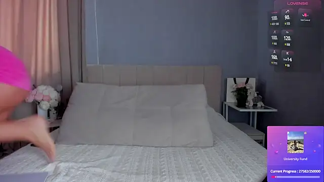 MissMiaTv online show from October 2025 04:25:02 AM