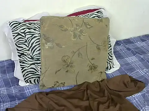 brownfinegirl22 online show from July 2026 07:55:01 AM