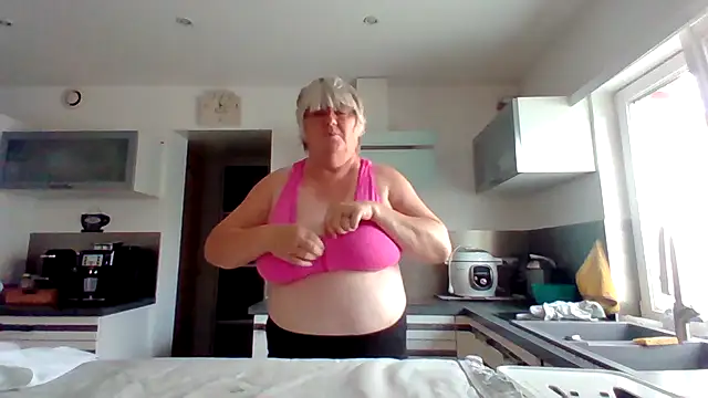 coquinesensuel online show from July 2026 10:50:01 AM