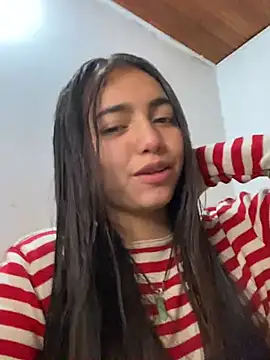 Julia valentina online show from July 2026 01:23:01 AM