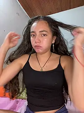 Julia valentina online show from July 2026 01:30:01 AM