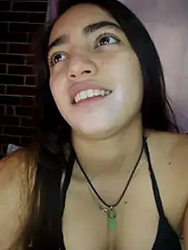 Julia valentina online show from July 2026 07:26:02 PM