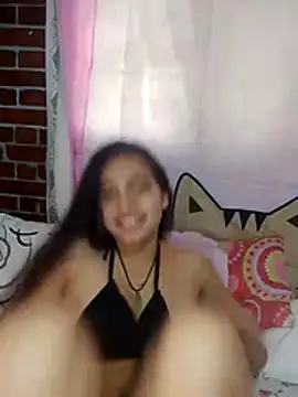 Julia valentina online show from July 2026 07:39:01 PM