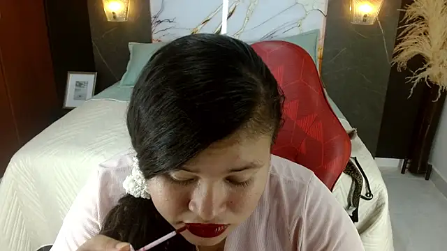 Snapshot of KellyShibary chatting on August 2026 07:35:01 PM KellyShibary online show from August 2026 07:35:01 PM