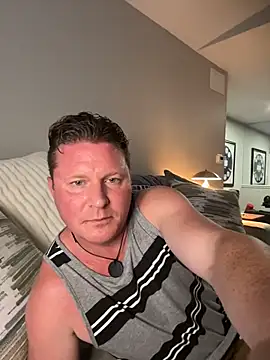 Snapshot of funandstuff chatting on July 2026 10:53:02 PM funandstuff online show from July 2026 10:53:02 PM