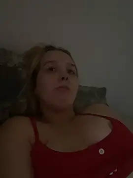 Snapshot of milf_cherry99 chatting on June 2026 11:35:01 PM milf cherry99 online show from June 2026 11:35:01 PM