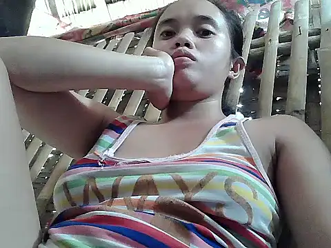 Snapshot of sophie_193 chatting on July 2026 05:22:02 AM sophie 193 online show from July 2026 05:22:02 AM