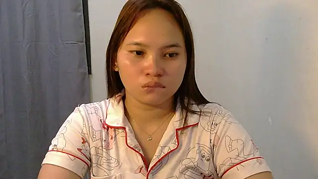 Snapshot of Fhwilloughbyxx chatting on July 2026 01:18:02 PM Fhwilloughbyxx online show from July 2026 01:18:02 PM