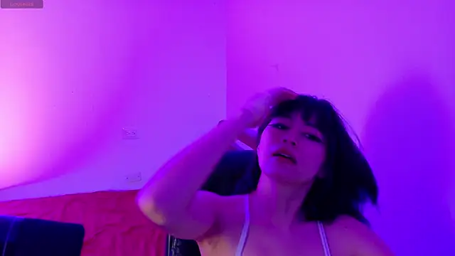 Snapshot of Vesna10 chatting on July 2026 11:04:01 AM Vesna10 online show from July 2026 11:04:01 AM
