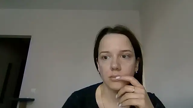 Snapshot of Nivella chatting on June 2026 12:02:01 PM Nivella online show from June 2026 12:02:01 PM