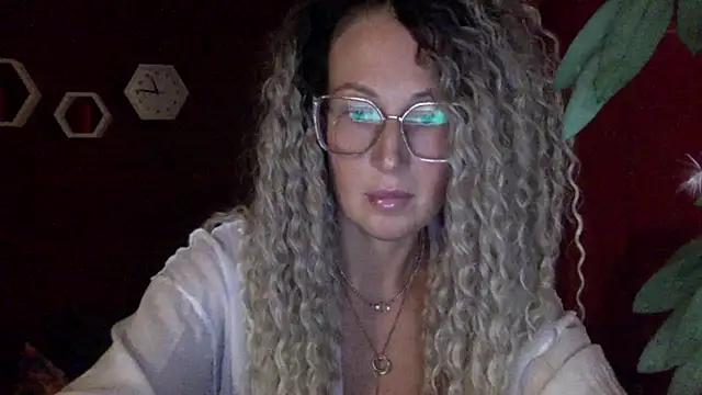Solenyavo online show from June 2026 07:56:01 PM