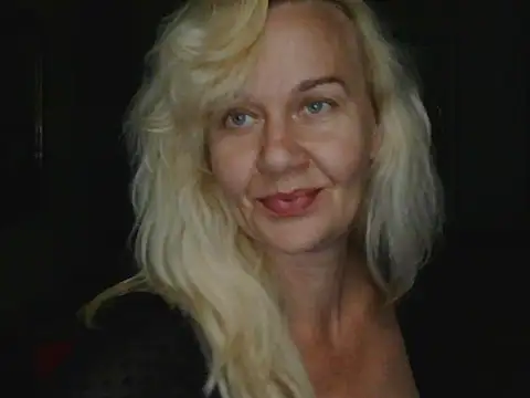 Ravelynni online show from July 2026 02:25:02 PM