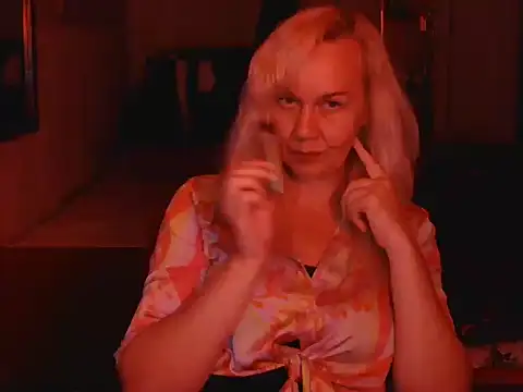 Ravelynni online show from July 2026 04:27:02 PM