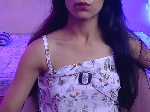 Snapshot of Yours-Zoya chatting on July 2026 04:30:01 AM Yours-Zoya online show from July 2026 04:30:01 AM