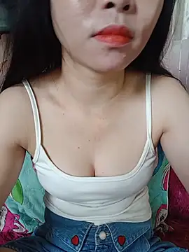 AvaRoyale online show from July 2026 12:37:01 AM