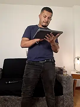 BrunoSilva  online show from July 2026 12:22:02 PM