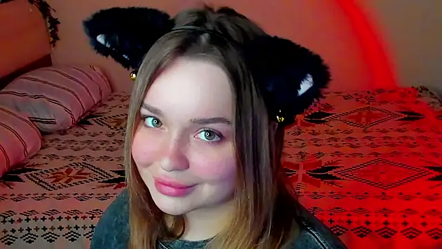 Snapshot of Hot_moon_666 chatting on June 2026 06:40:01 PM Hot moon 666 online show from June 2026 06:40:01 PM