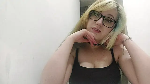 FeliniKatechini online show from June 2026 09:13:01 PM