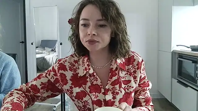 Snapshot of Selenneh chatting on July 2026 04:02:02 PM Selenneh online show from July 2026 04:02:02 PM