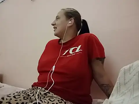 Snapshot of Amelia_lia56 chatting on June 2026 01:59:01 AM Amelia lia56 online show from June 2026 01:59:01 AM