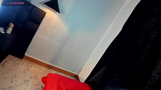 love amor  online show from April 2026 10:34:02 PM