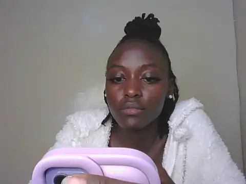Snapshot of Elsie_1 chatting on July 2026 09:01:02 PM Elsie 1 online show from July 2026 09:01:02 PM