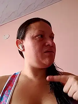 Snapshot of katiia_2 chatting on June 2026 03:50:02 PM katiia 2 online show from June 2026 03:50:02 PM