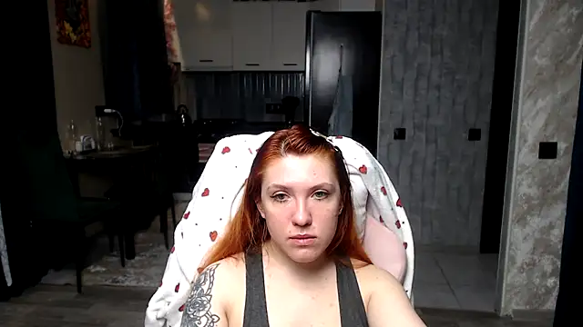 Reginasmilee online show from March 2026 03:44:01 AM