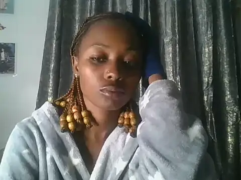 Prettyquueen online show from June 2026 11:43:01 PM
