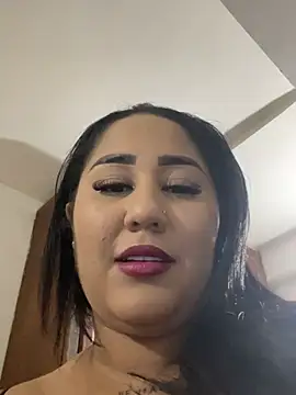 Valentina Tilly online show from June 2026 10:31:01 PM