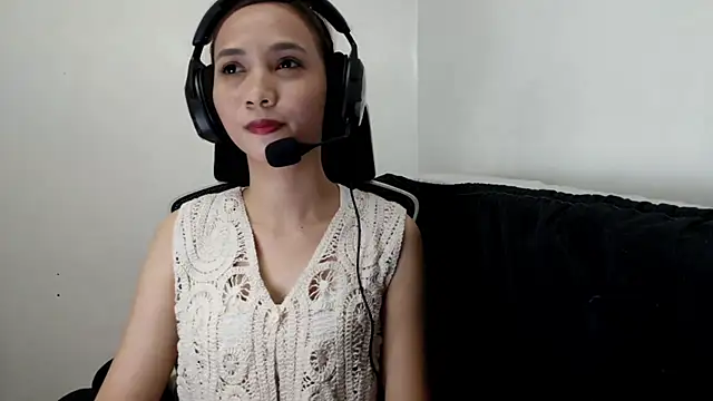 IvoryMadeiros online show from June 2026 07:24:01 AM