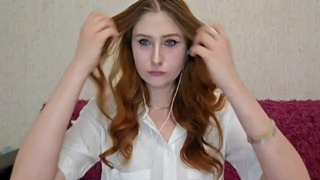 EvaTeaseQueen online show from June 2026 07:07:01 PM