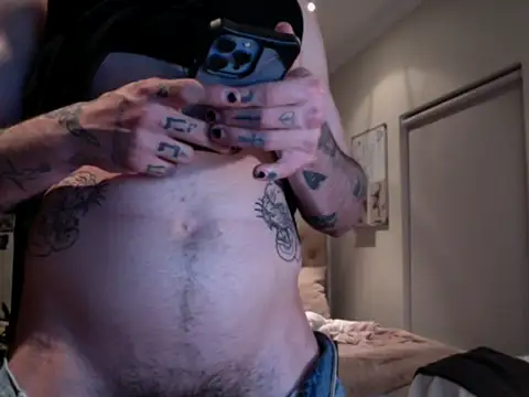 Snapshot of NAUGHTYSHAUDY chatting on June 2026 07:57:02 PM NAUGHTYSHAUDY online show from June 2026 07:57:02 PM