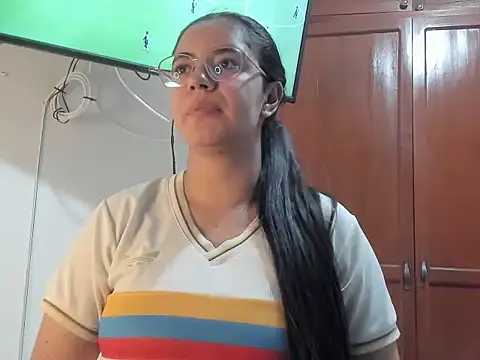 Snapshot of melodyi__ chatting on July 2026 10:49:02 PM melodyi online show from July 2026 10:49:02 PM