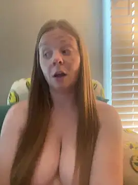 Snapshot of Scarlett_Hart1010 chatting on July 2026 01:02:02 AM Scarlett Hart1010 online show from July 2026 01:02:02 AM