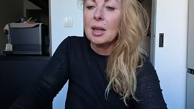 TammyJeann online show from September 2025 12:27:02 PM