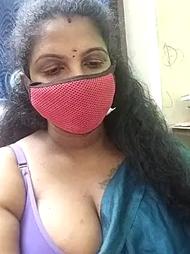 Snapshot of Poojitha-Queen chatting on July 2026 05:30:01 PM Poojitha-Queen online show from July 2026 05:30:01 PM