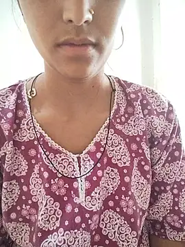 Snapshot of miss_queen_3202 chatting on July 2026 04:37:01 AM miss queen 3202 online show from July 2026 04:37:01 AM