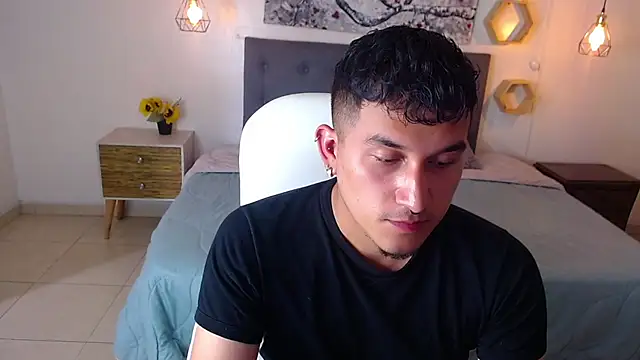 Snapshot of Lucas_morenty chatting on July 2026 03:41:02 PM Lucas morenty online show from July 2026 03:41:02 PM