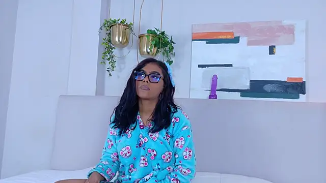Snapshot of MikaellaFoxx chatting on August 2026 03:21:02 AM MikaellaFoxx online show from August 2026 03:21:02 AM
