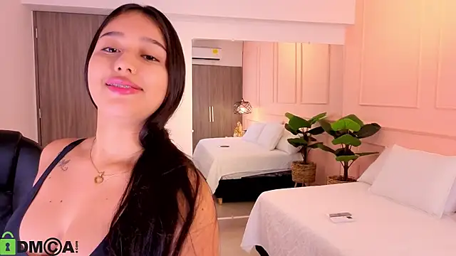 Snapshot of BELLA_GAITAN_ chatting on July 2026 11:47:02 AM BELLA GAITAN online show from July 2026 11:47:02 AM