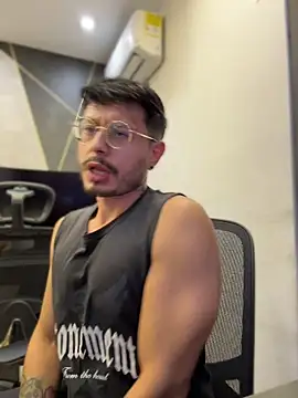 andrewlopezz online show from July 2026 11:29:01 PM