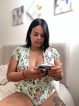 AliceStarshine online show from October 2025 01:11:01 PM