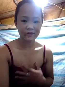 Snapshot of Hanhphuc_x chatting on July 2026 09:43:01 PM Hanhphuc x online show from July 2026 09:43:01 PM
